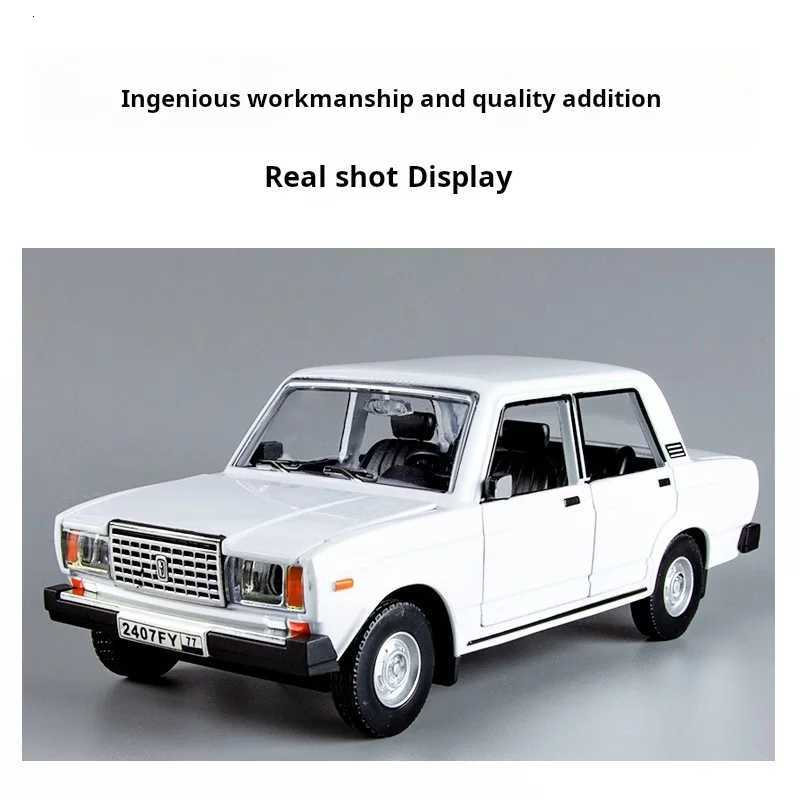 124 Scale Russia LADA SEDAN Alloy Diecast Classic Car Model Retro Sound Light Pull Back Kid Gift Collect Ornament RecommendedT251023