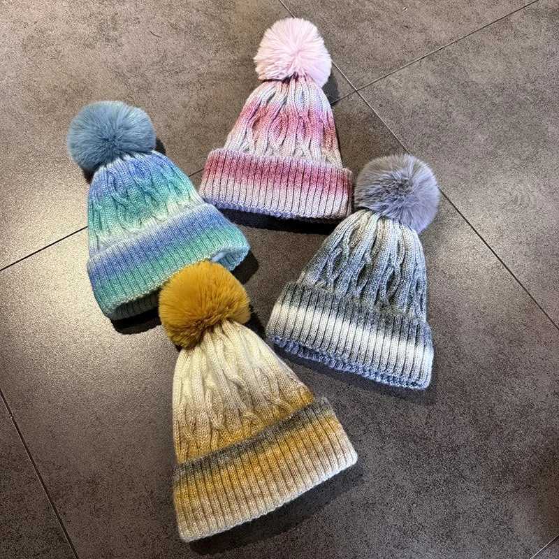 Winter Warm DoubleLayer Knit Beanie Fashion Gradient Color Cable Pattern Pom Hat for UnisexXJ251023