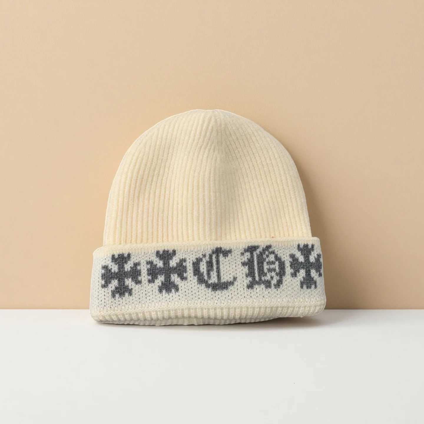 Alien Print Beanie Soft Warm Knit Hat for Men Women Stretchable Slouchy Cap for Casual TravelXJ251023