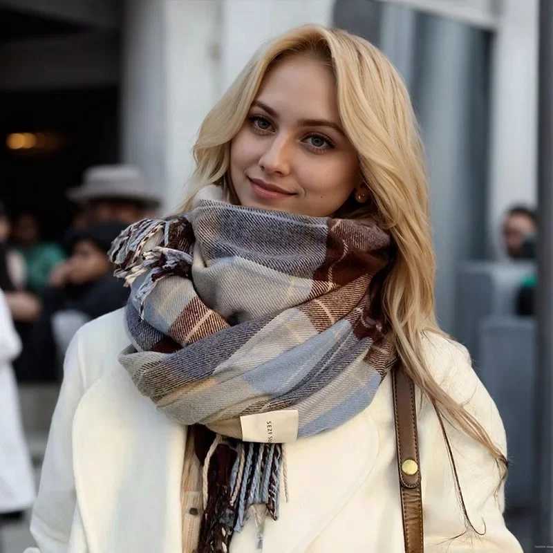 New Checkered Scarf Womens Winter Scarves Cashmere Scarf Woman Ladies Scarf Warm XWJ10 J251113