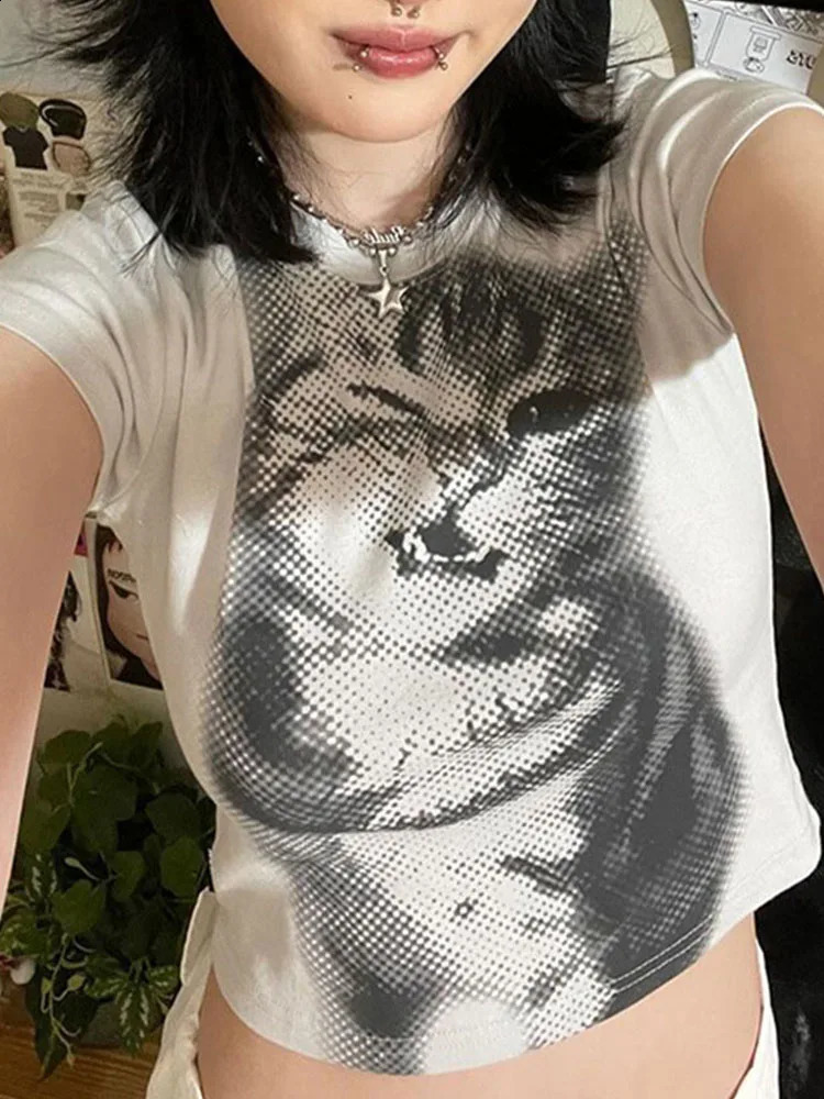 Harajuku Animal Print Crop Top Basic White Short Sleeve Crewneck Tshirt Women Casual Slimfitting Tees Lady y2k Vintage 251022