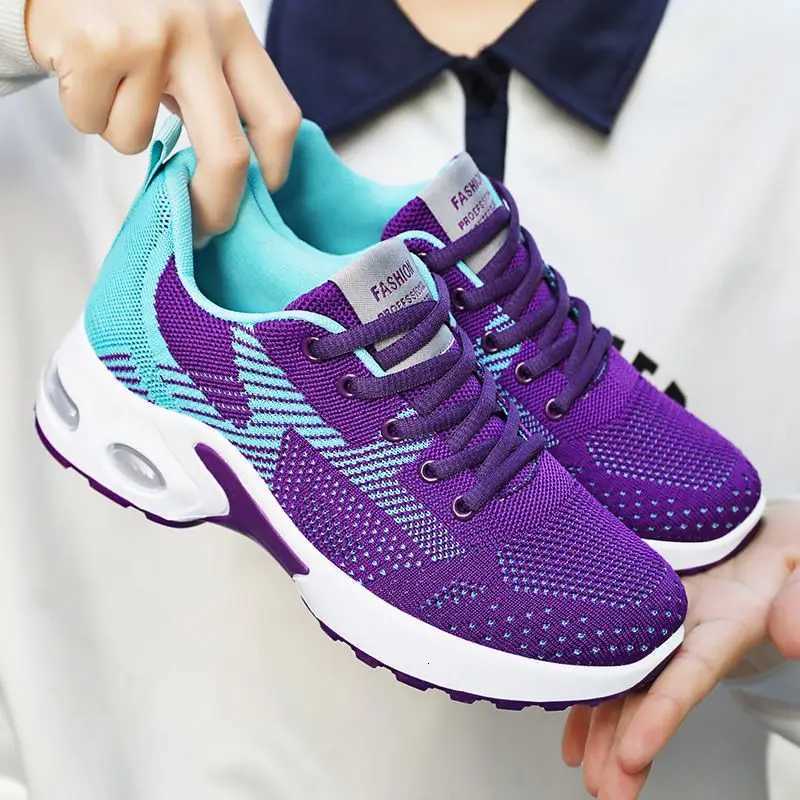 Womens shoes casual sneaker soft soled mesh breathable casual shoes Running light travel shoes womens summer shoes Z251022