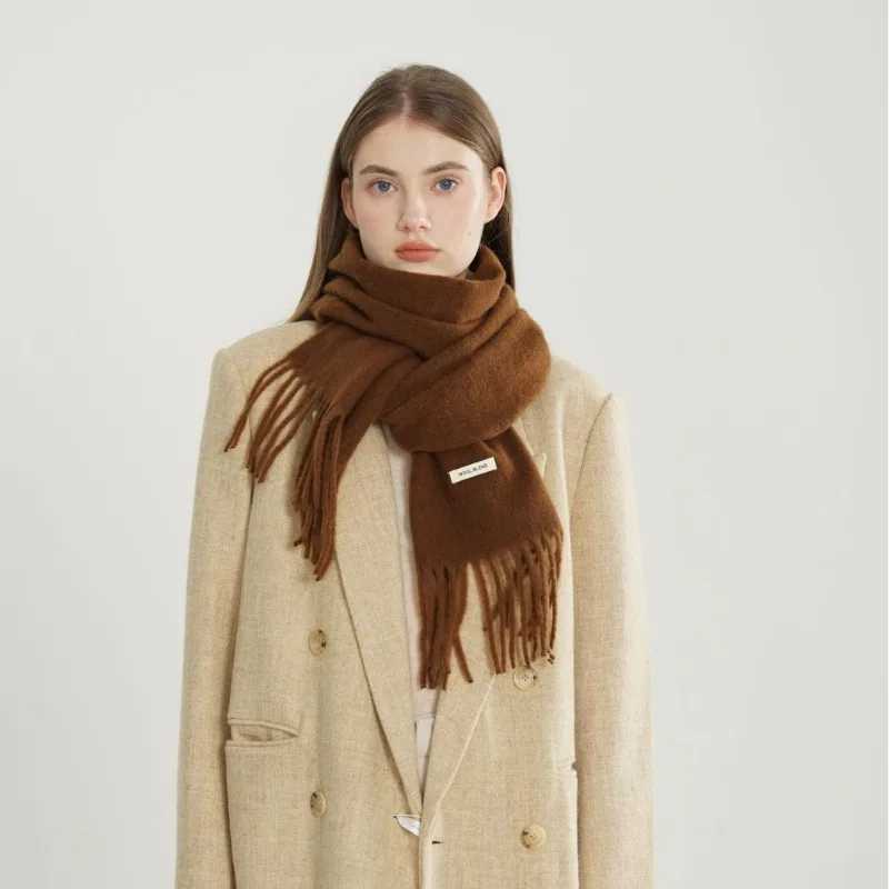 Korean Style Trendy Solid Fringed Scarf Women Men Unisex Minimalist Cozy Neck Wrap Female Male Thick Warm Muffler Autumn Winter J251113