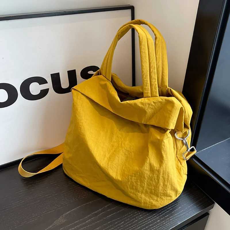 New Korean Womens Shoulder Bags Fashion Lightweight Crossbody Bag Large Capacity Nylon Shopping HandbagL251023