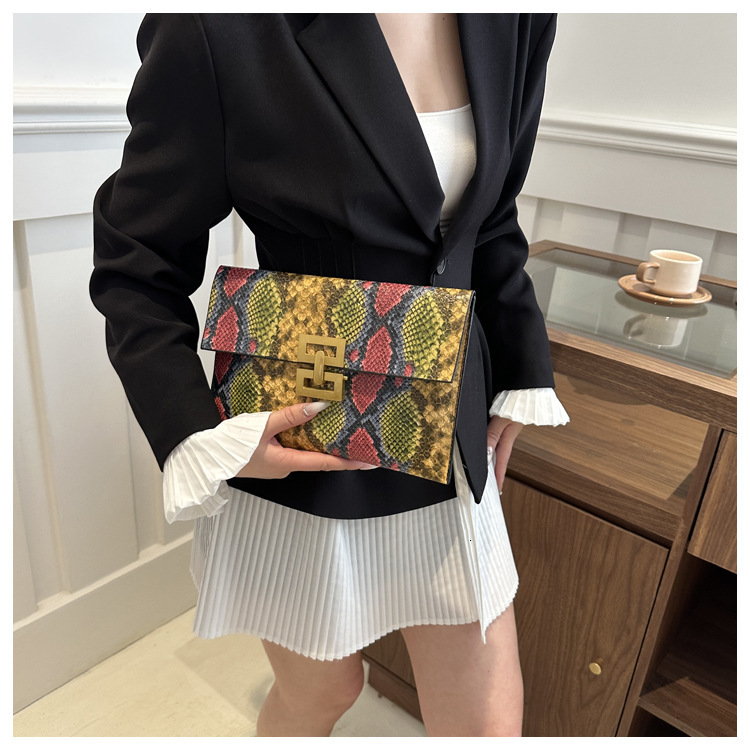 Luxury Brand Designer Bag Snakeskin Pattern Colorful Clutch Bag For Women 2024 Spring Summer New Fashion Personality Ultra-Thin Classified Storage Env