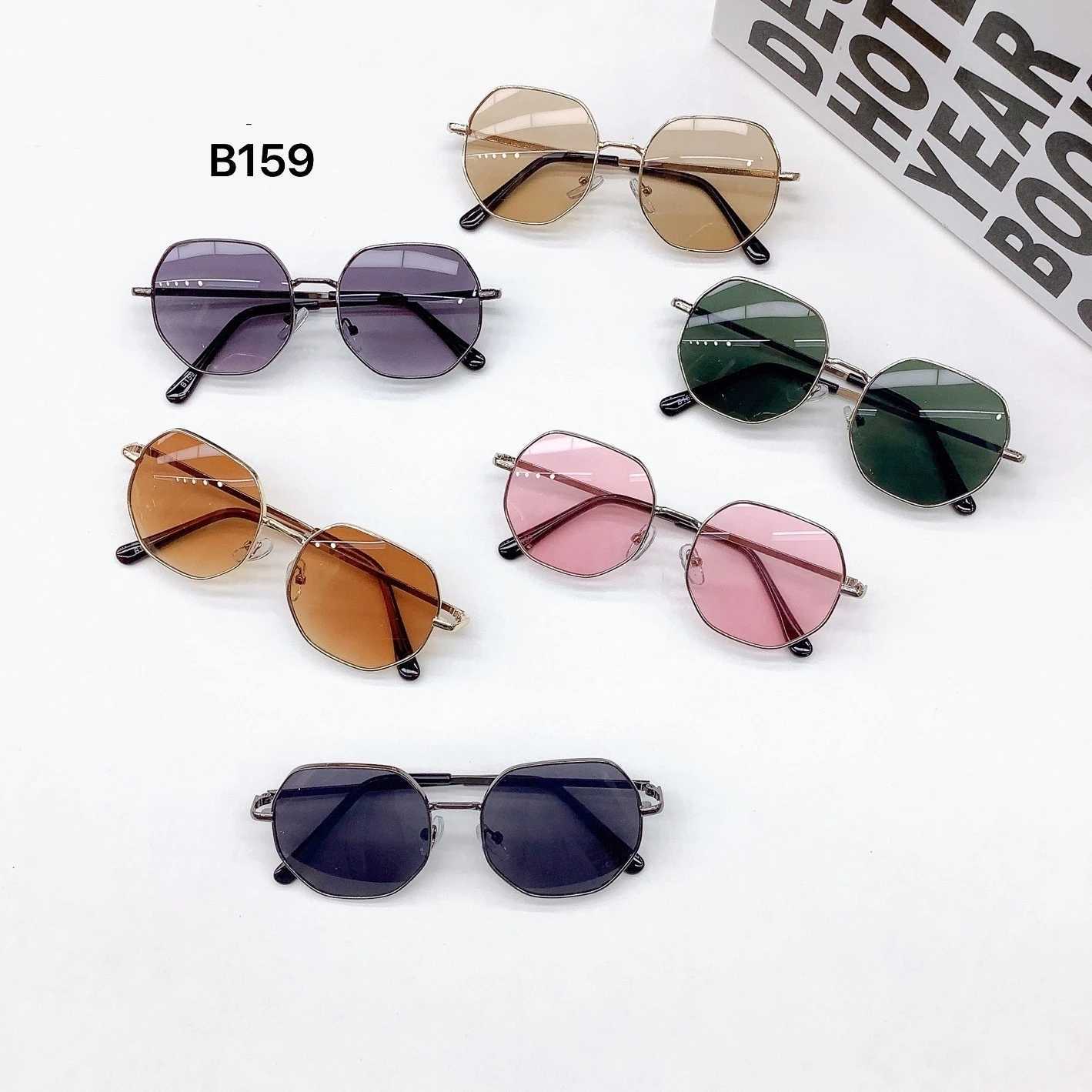 New Version Of Childrens Travel Shading SunglaSSeS For Boys Girls Sun And UV Protection GlassesW251023