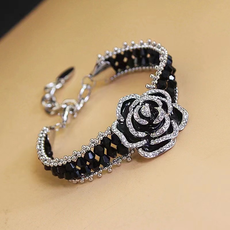 Designer bracelet Full Diamond Camellia Butterfly Bracelet High Grade Light Luxury Small and Exquisite Bracelet free shipping gift for women
