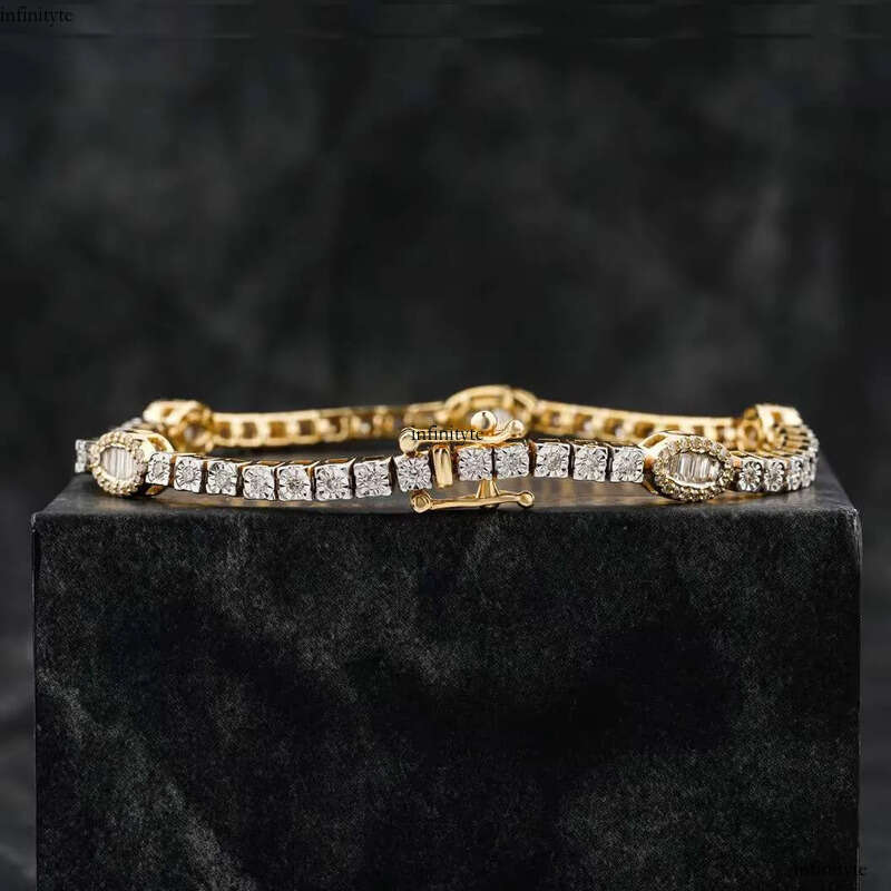 Sophisticated Fully Iced Out Moissanite Dia Tennis Bracelet with Sparkling Elegant for Sale 111