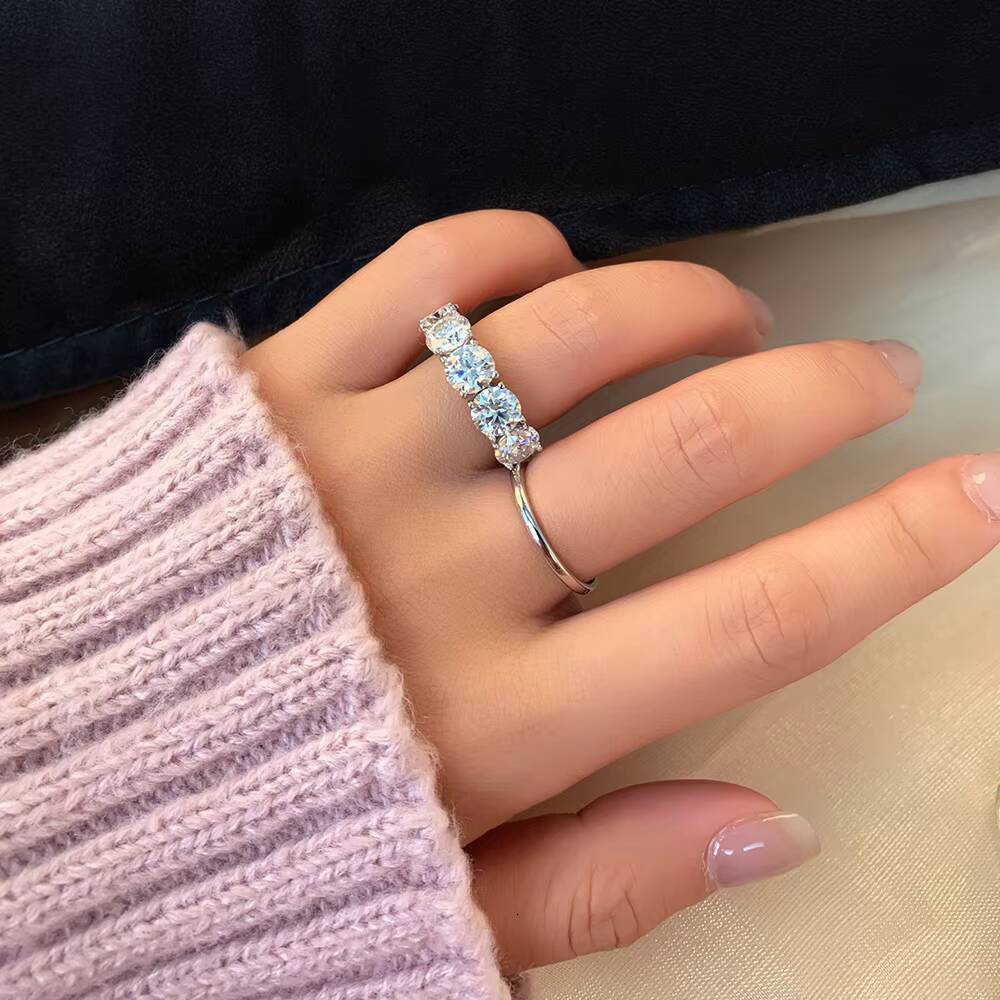 925 Sterling Silver Luxury Moissanite Five Row Ring Womens Closed Hand Jewelry with Simulation Zircon 5 Stone Full Set