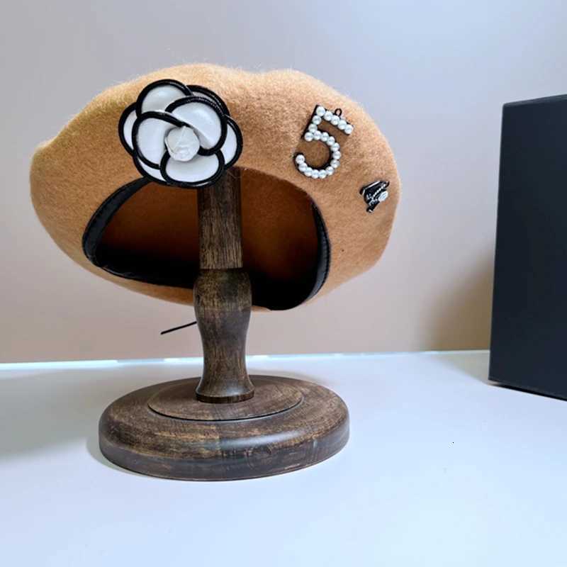 French wen hats in winter hats wan Wool Classic wer Beret Hat Wen Keep Warm Brand Beanie Adjustable gorras para mujer Y251023