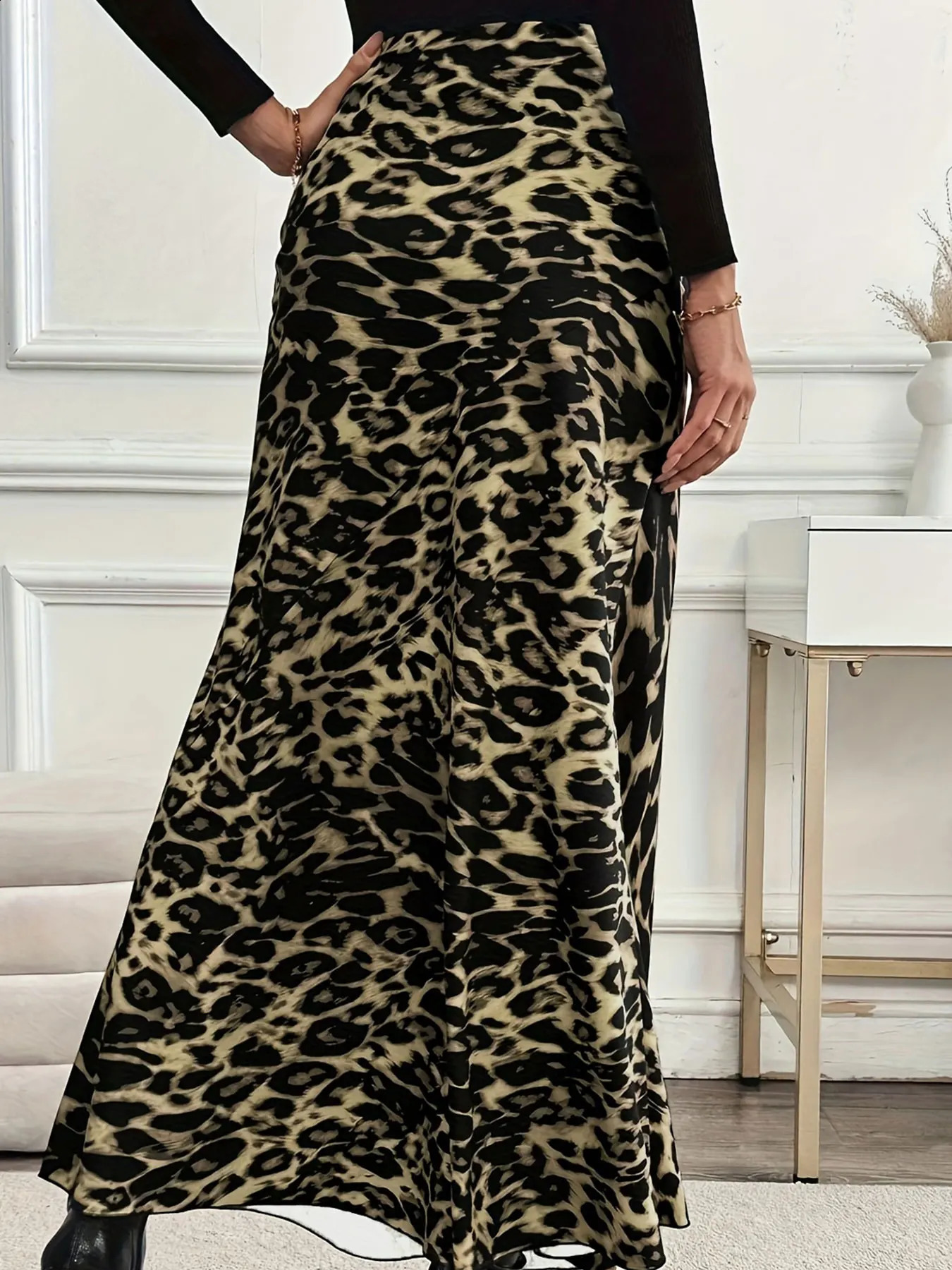 Ladies large woven printed leopard print casual elegant half skirt 251022