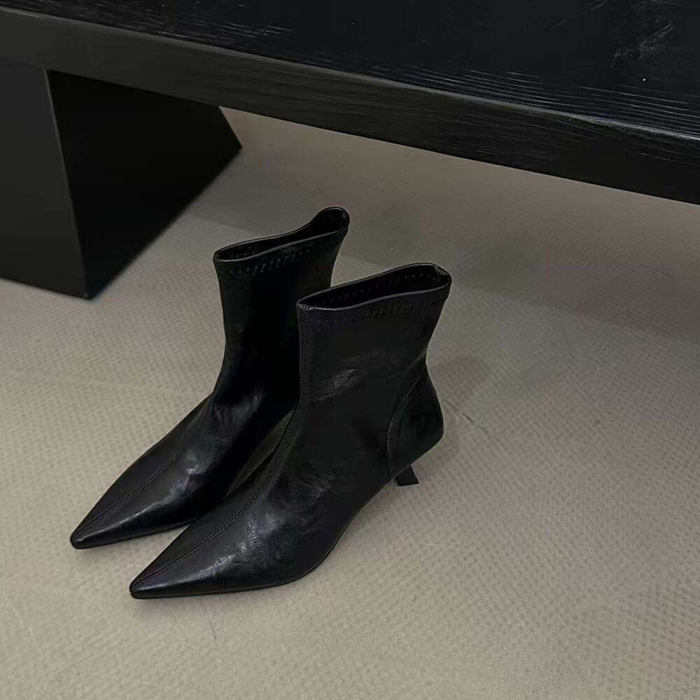 Slimming Pointed Toe Stretch Designer Shoe Slim Slip-On Soft Leather Style Thin Heel Short Boots