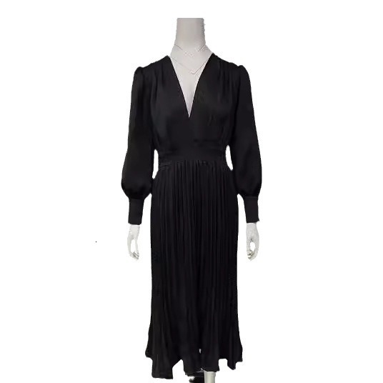 New designer women's clothing, European and American solid color plus size pleated long skirt, hot selling fashion long skirt