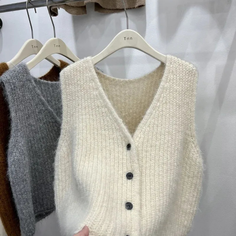 2025 Autumn Winter V Neck Single Button Vest Grey Loose Knit Cardigan Women Fashion Thick Wool Guangzhou Story Niche Sweater 251023