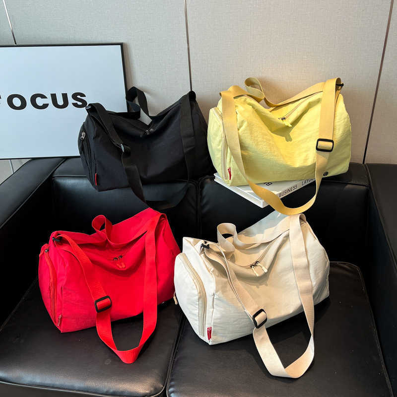 Dry and Wet Separation Casual Travel Bag Large Capacity Simple Lightweight Gym Bag Korean Fashion Crossbody Boarding Storage Bag W251023