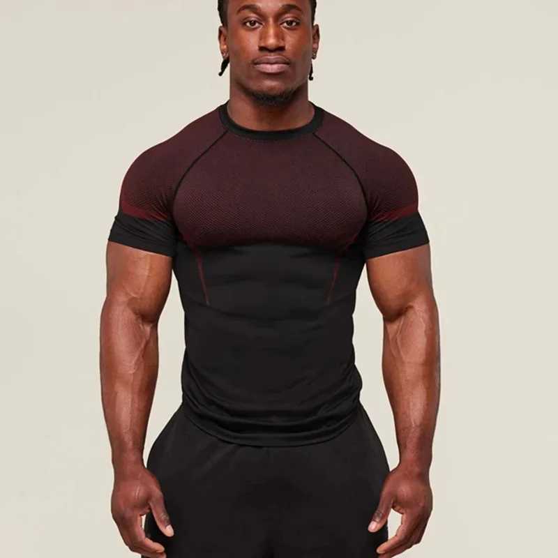 2025 compression shirt mens running Tshirt fast drying sports tight fitness training Tshirt mens sports short sleeved topXJ251023