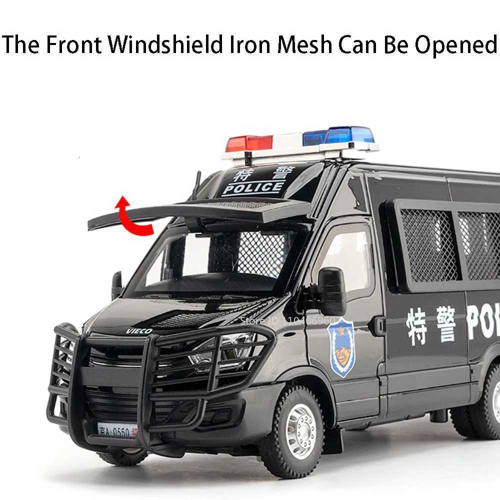 124 YWK Police Car Alloy Diecast GP Models Toys Doors Opened Sound Light Pull Back Miniature Models Collectible Ornaments GiftsT251023