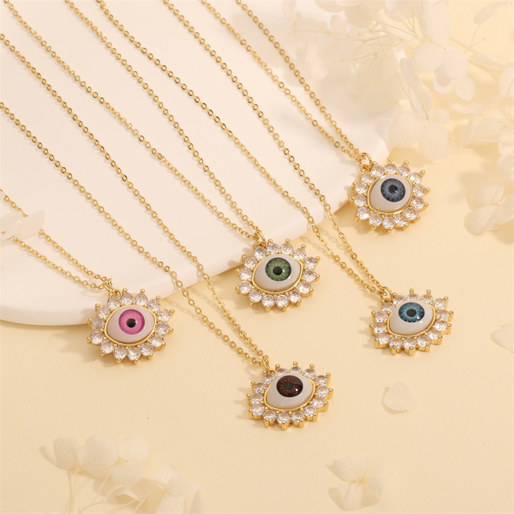 Gold necklace Devil's Eye Pendant Necklace Copper Plated 18K Gold Blue Eye Niche Collarbone Chain designer necklace for women free shipping