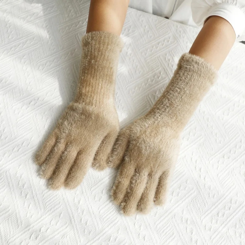 Women Plus Cashmere Touch Screen Gloves Winter Warm Gloves Elastic Soft Full Fingers Mittens Plush Faux Fur Knitted Gloves 251021