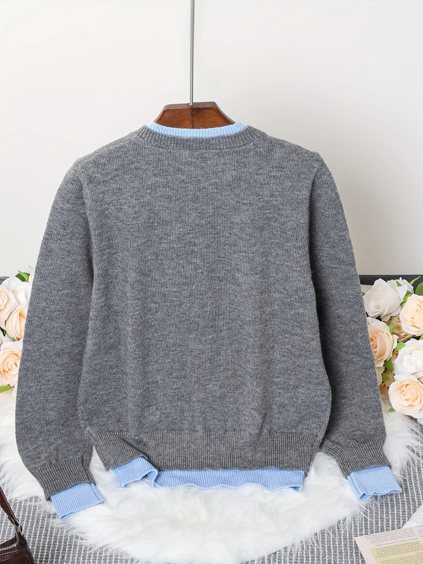 Autumn and Winter Fashion Woman Sweater Gray Soft Knitted Top Casual Versatile Buttonup Cardigan Jacket 251022