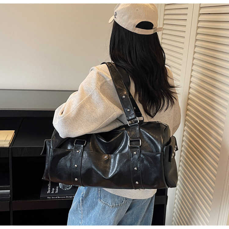 Shortdistance Travel Bag Large Capacity Simple Casual Shoulder Crossbody Bag Light Luxury Commuter Bag Highquality Sports Fitness Bag W251023