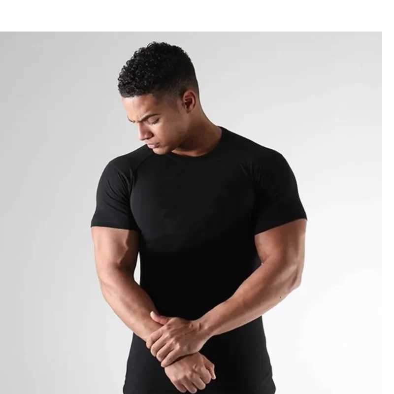 Men Running Compression Tshirt Short Sleeve Sport Tees Gym Fitness Sweatshirt Male Jogging Tracksuit Homme Athletic Shirt TopsXJ251023