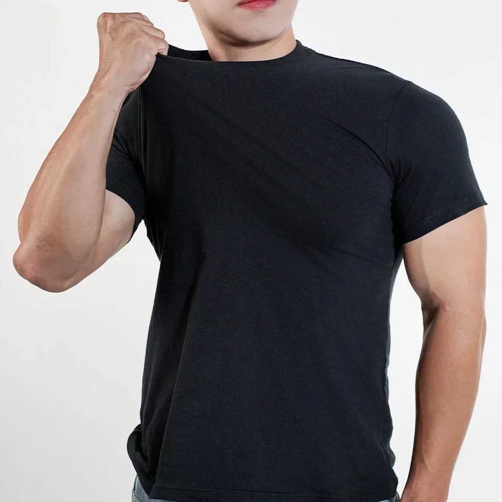 3pcs Free Ship Mens Tshirt High Qualtity Cotton Short Sleeved T Shirts O Neck Solid Color Tee Black White Breathable ClothingXJ251023