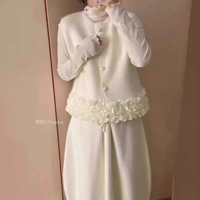 Sweater Vest New Korean Temperament Splicing Lace Thickened Women's Winter Sweatshirt