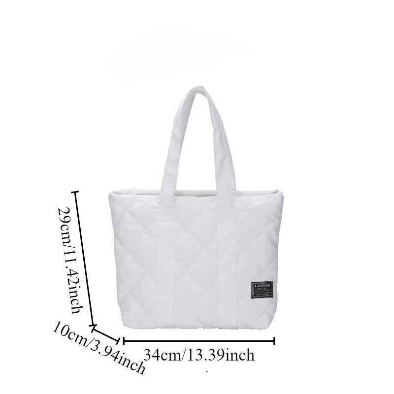 Fashionable and Versatile Large Capacity Nylon Cloth Womens Bag New Shoulder Bag Street Trend Handbag Bolsa FemininaL251023