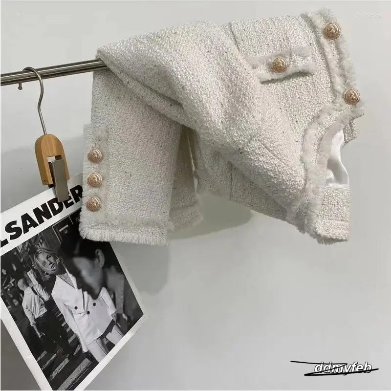 Ladies Jacket: Elegant Women's Short Tweed Coat - French Style, Casual Outerwear, High-Quality Fabric For Daily Use Ddmyfeb