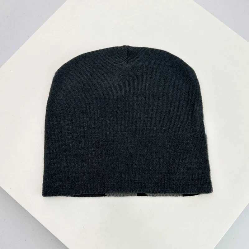 Autumn and Winter New Letter Wool Knitted Hats Color Block Warm Hip Hop Personal Beanies Versatile Street Fashion Niche SkateXJ251023