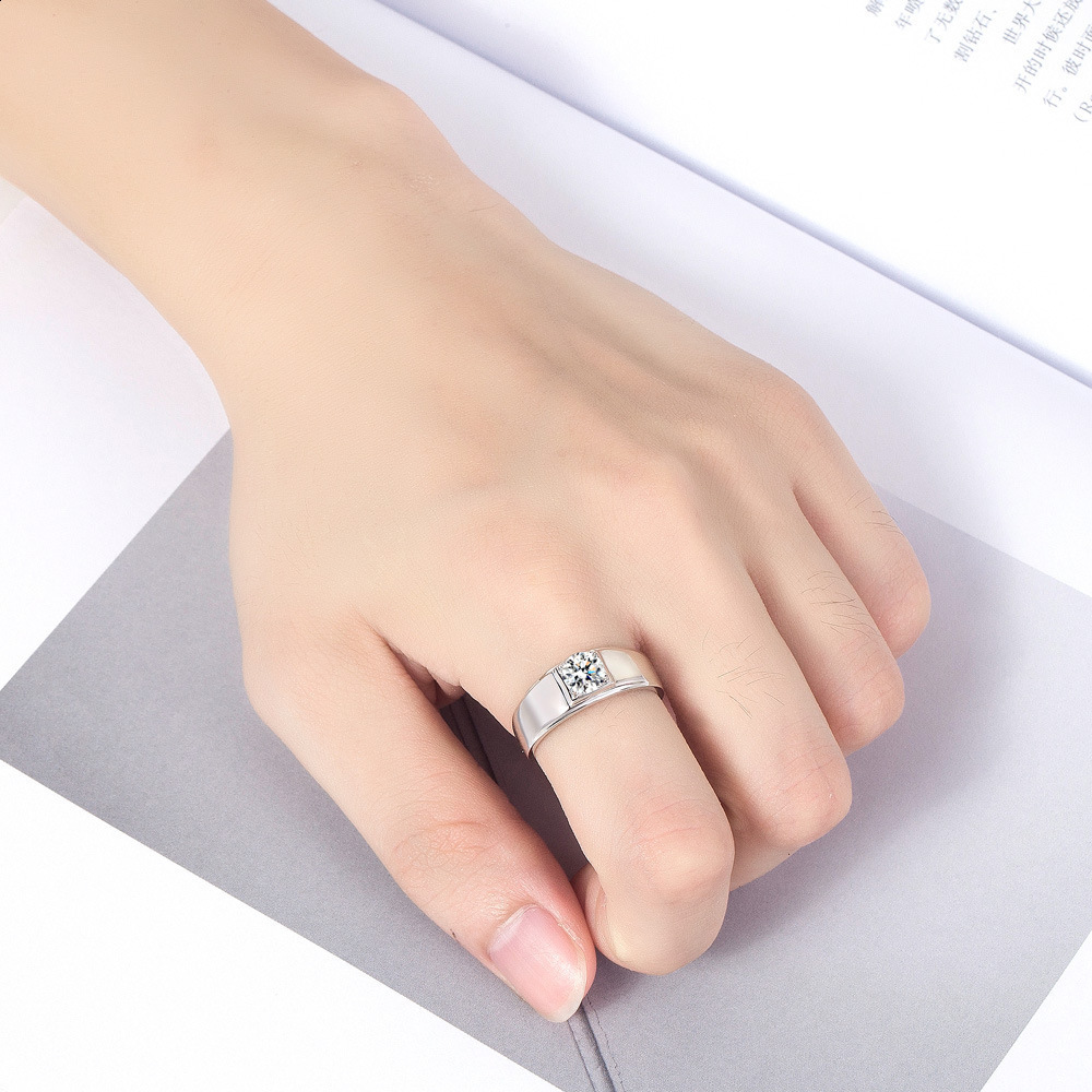 Fashionable Unisex Couple Rings White Zircon Electroplated Micron Rhodium Jewelry 231220