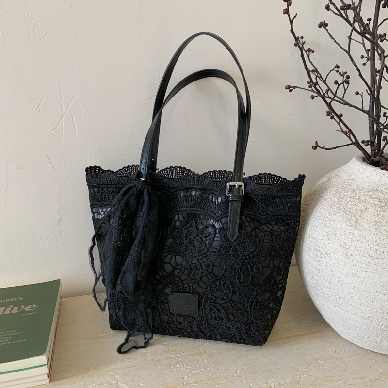 Luxury Brand Designer Bag Lace Bow Tote Bag For Women 2025 New Large Capacity Handbag Shoulder Bag Niche Artistic Commuter Bag