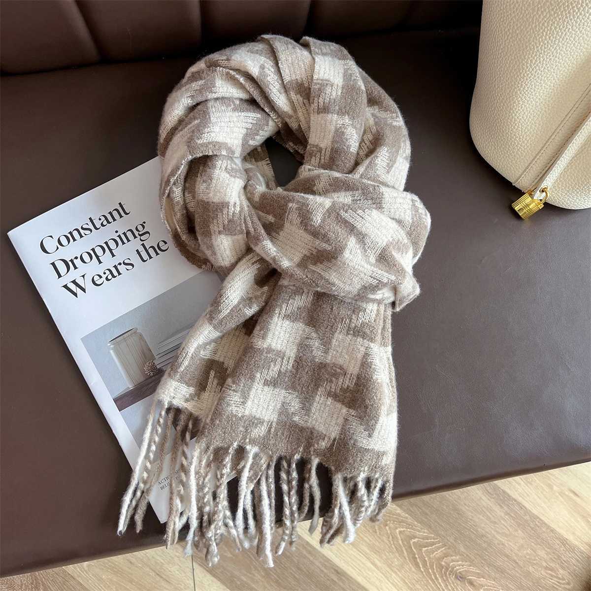 New Women ColdProof Winter Warm Cashmere Scarf Stripe Thick Designer Soft Shawls Tassels Foulard Fashion Luxury J251113