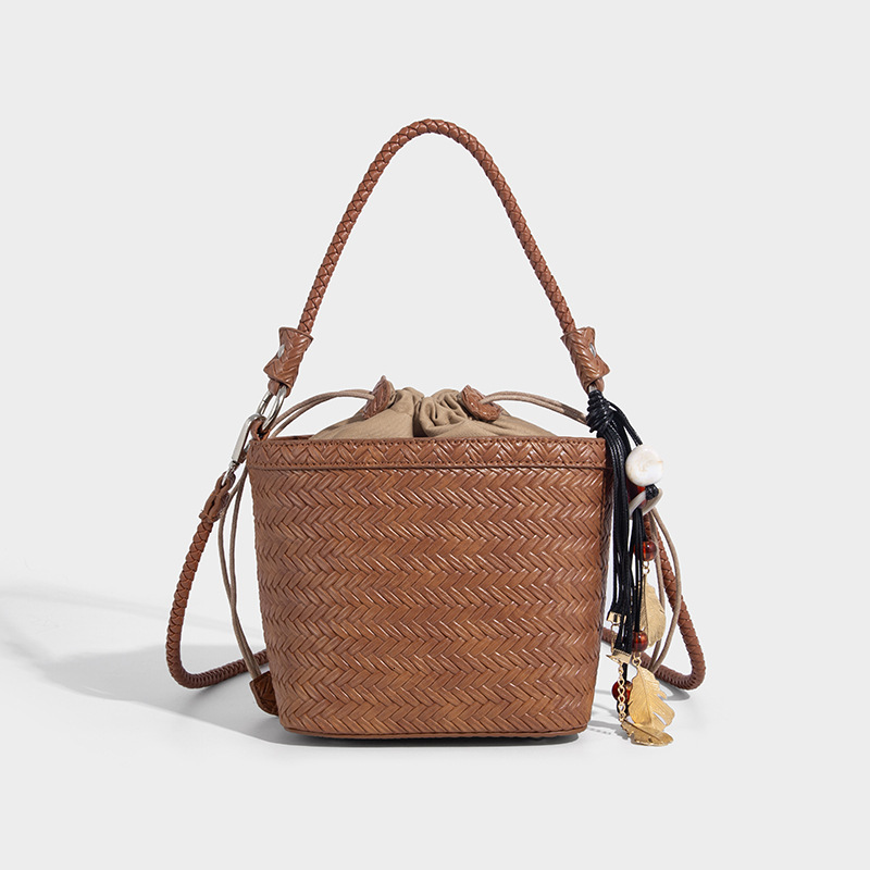 Luxury Brand Designer Bag Drawstring Woven Handbag High-End Bucket Bag Pure Handmade Woven Bag 2025 New Commuter Crossbody Bag