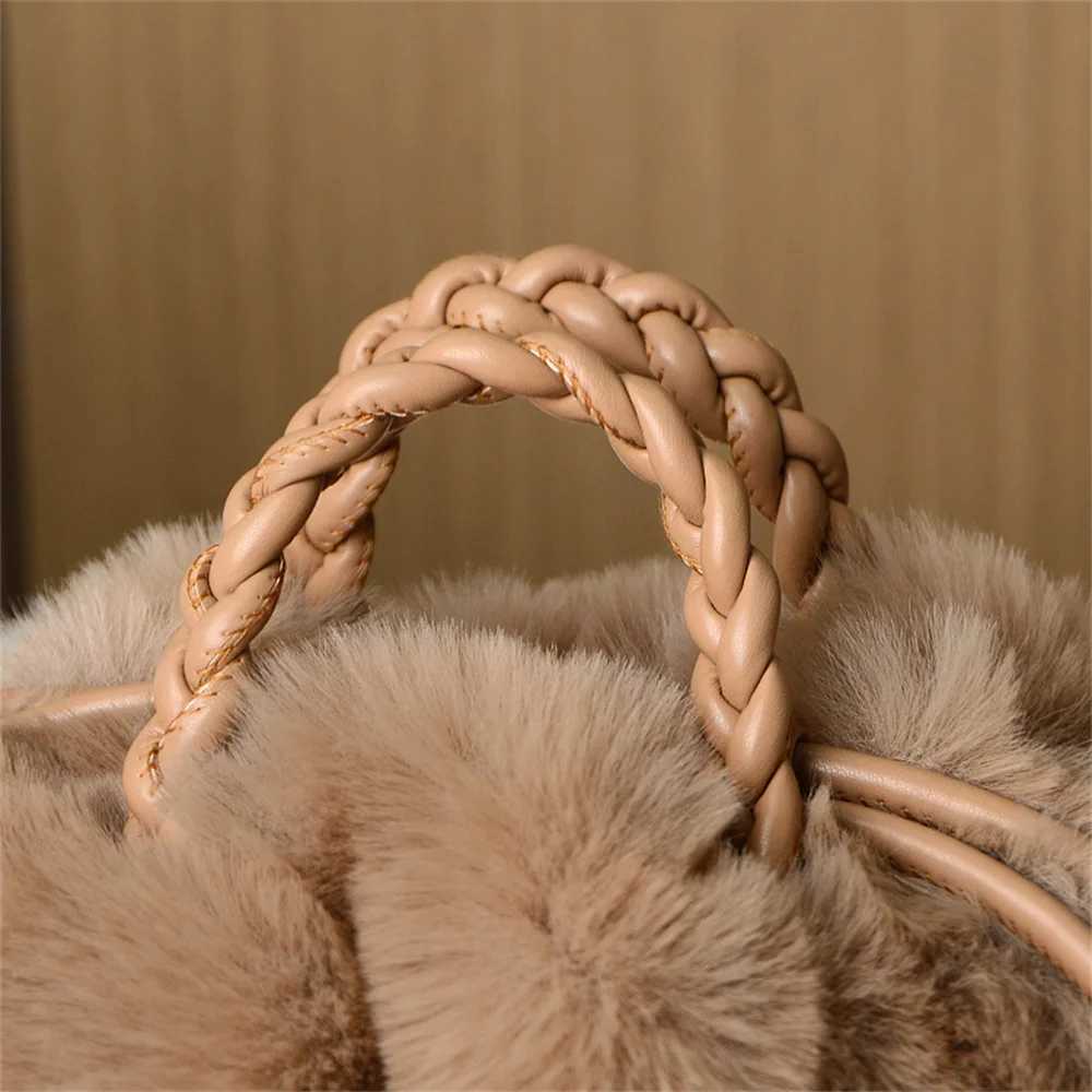Womens Crossbody Pumpkin Plush Bag Cute Tote Bags Autumn Winter Fashion Solid Color Handbag Travel Shoulder BagsL251023