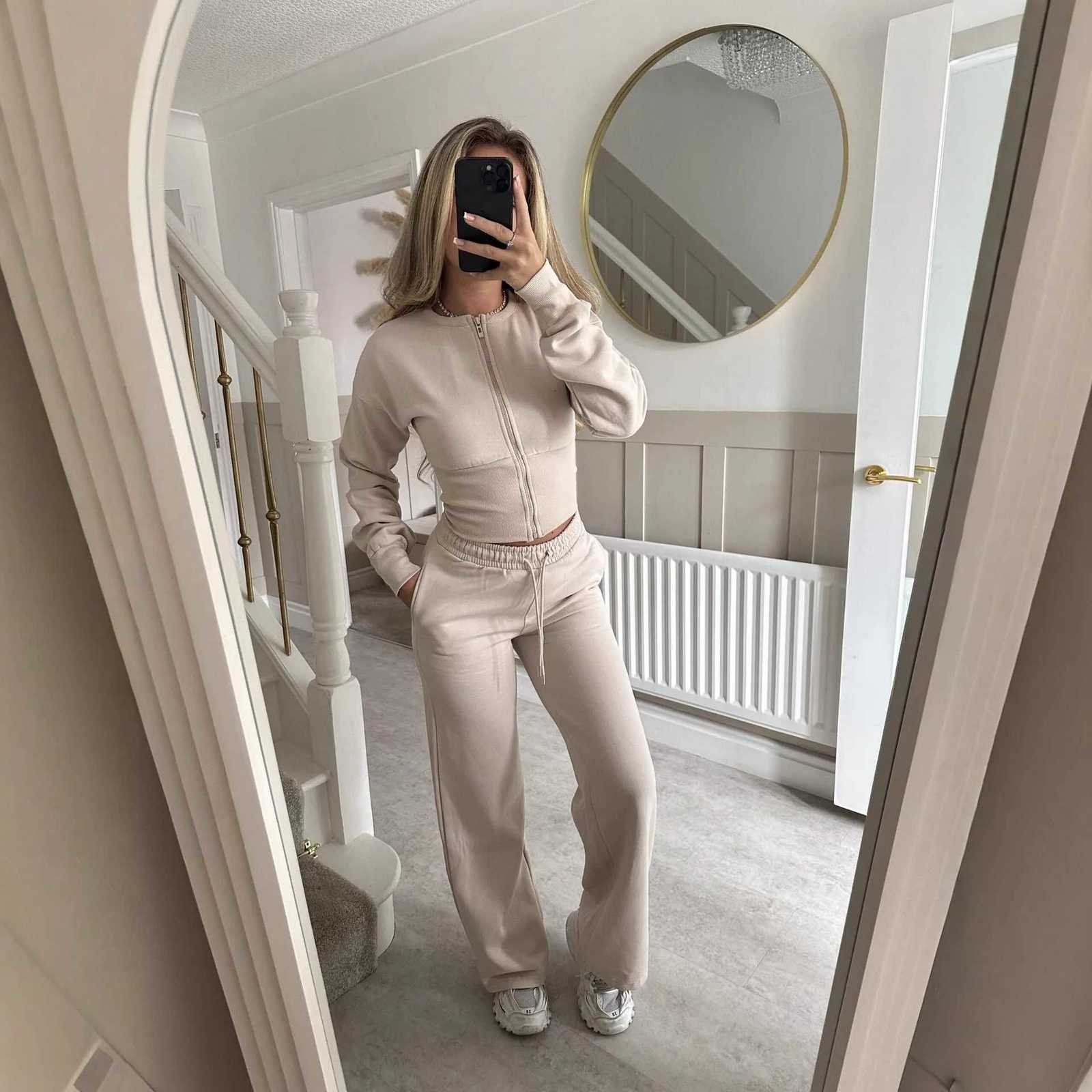 Fashion Set For Women Autumn 2025 New Slim O Neck Zipper Coat Top Wide Leg Pants Two Piece Set Leisure Sportswear Sets OutfitsT251022