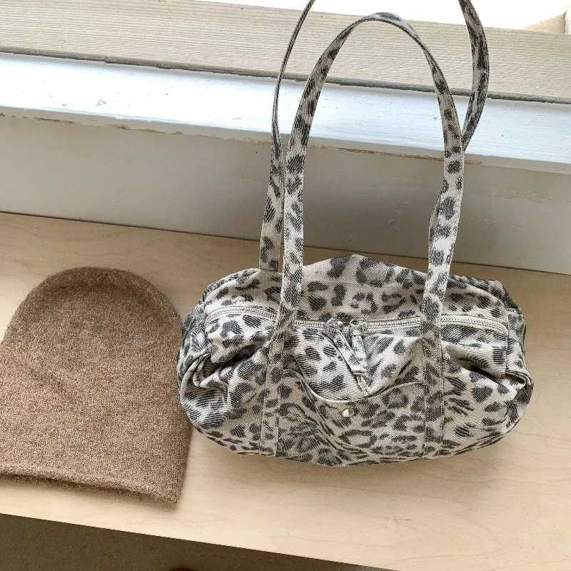 Vintage Trendy Messenger Bag Nylon Leopard Print Women Shoulder Bag Korean Style Minimalist Handbag Guangzhou High Quality BagL251023