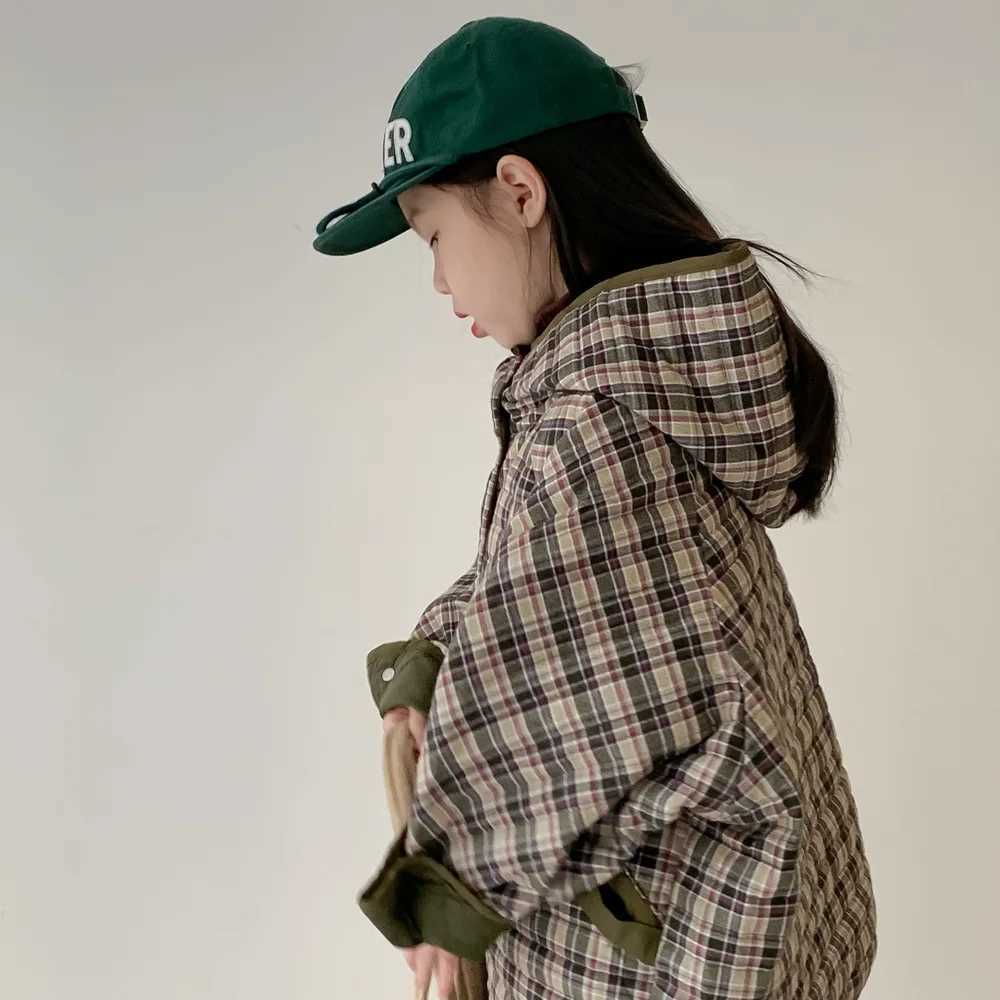 Childrens jacket 2025 winter baby girl Korean version plaid hooded padded cottonpadded clothes Childrens casual versatile thi Y251023