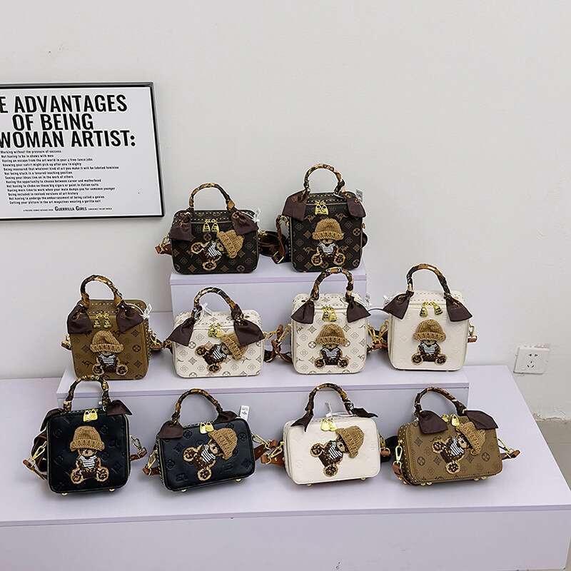 Bag New Square Temperament Handbag Live Broadcast Bear Western-Style Shoulder Crossbody Bag