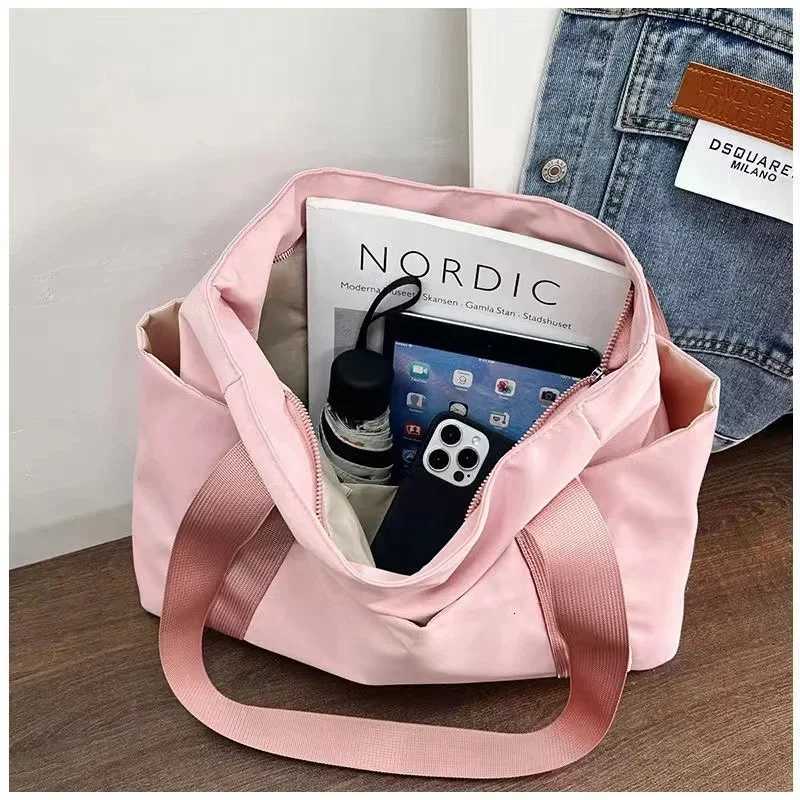 2024 New Womens Bag Solid Color Tote Bag Commuting Shoulder Bag Leisure Simple Mommy Go Out Bag Large Capacity Nylon HandbagL251023