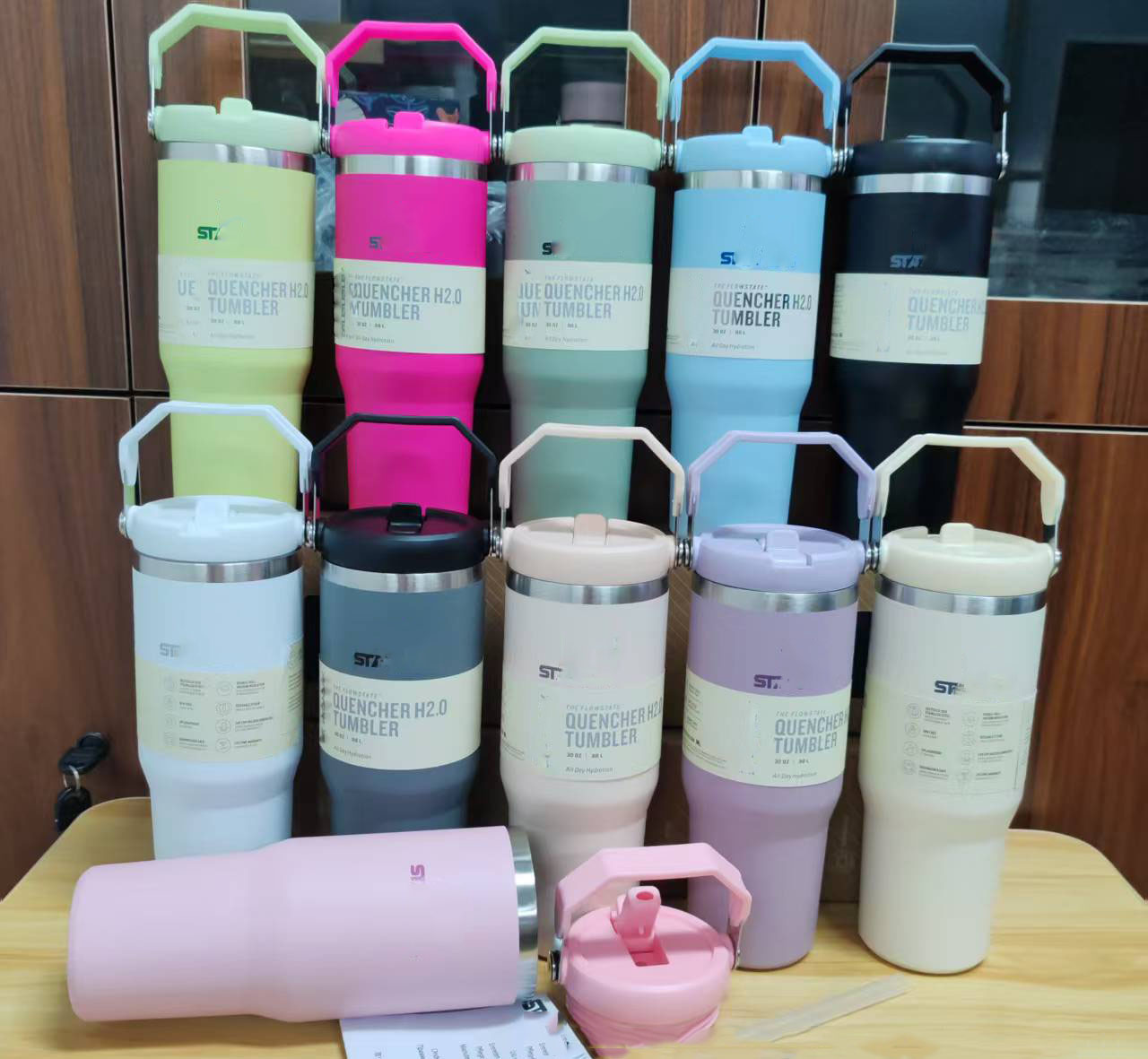 30oz car cup vacuum insulated mug, double-layer insulation, stainless steel sports water bottle, suitable for hot and cold drinks for camping