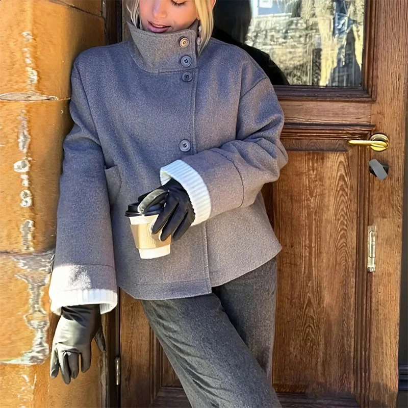 2025 Fall and Winter Womens Jacket Elegant Stand Collar Single Breasted Buttoned Loose Coat Woolen Solid Women Outwears 251018