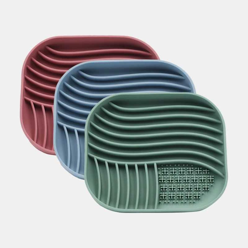 Pet supplies Silicone Dog Lick Mat for Dogs Pet Slow Food Plate Nonsliping Pet Sucker Food Feeder Dog Cat Basin Meal Cushion Y251023