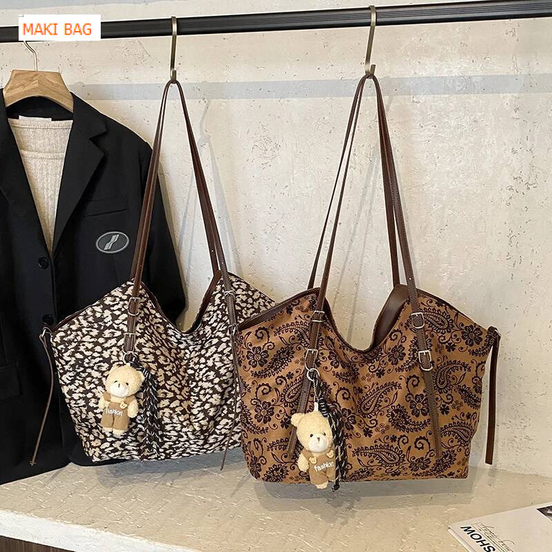 Retro suede design handbag for autumn and winter, large capacity, fashionable and elegant, luxurious armpit bag, women's shoulder bag, trendy des