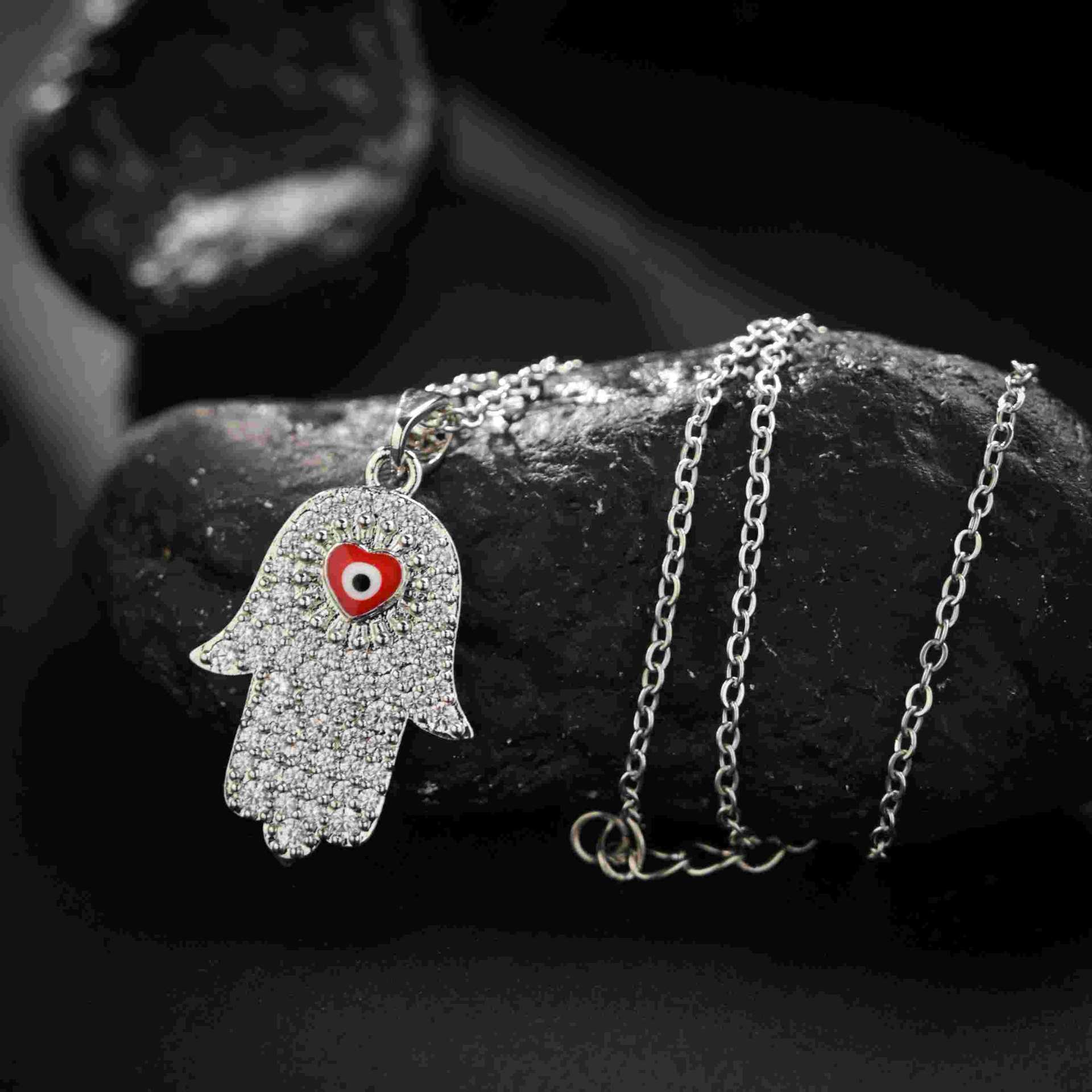 Designer necklace for woman Gold necklace Blue Eye Necklace Fashion Diamond Devil's Eye Pendant Necklace free shipping Halloween gift