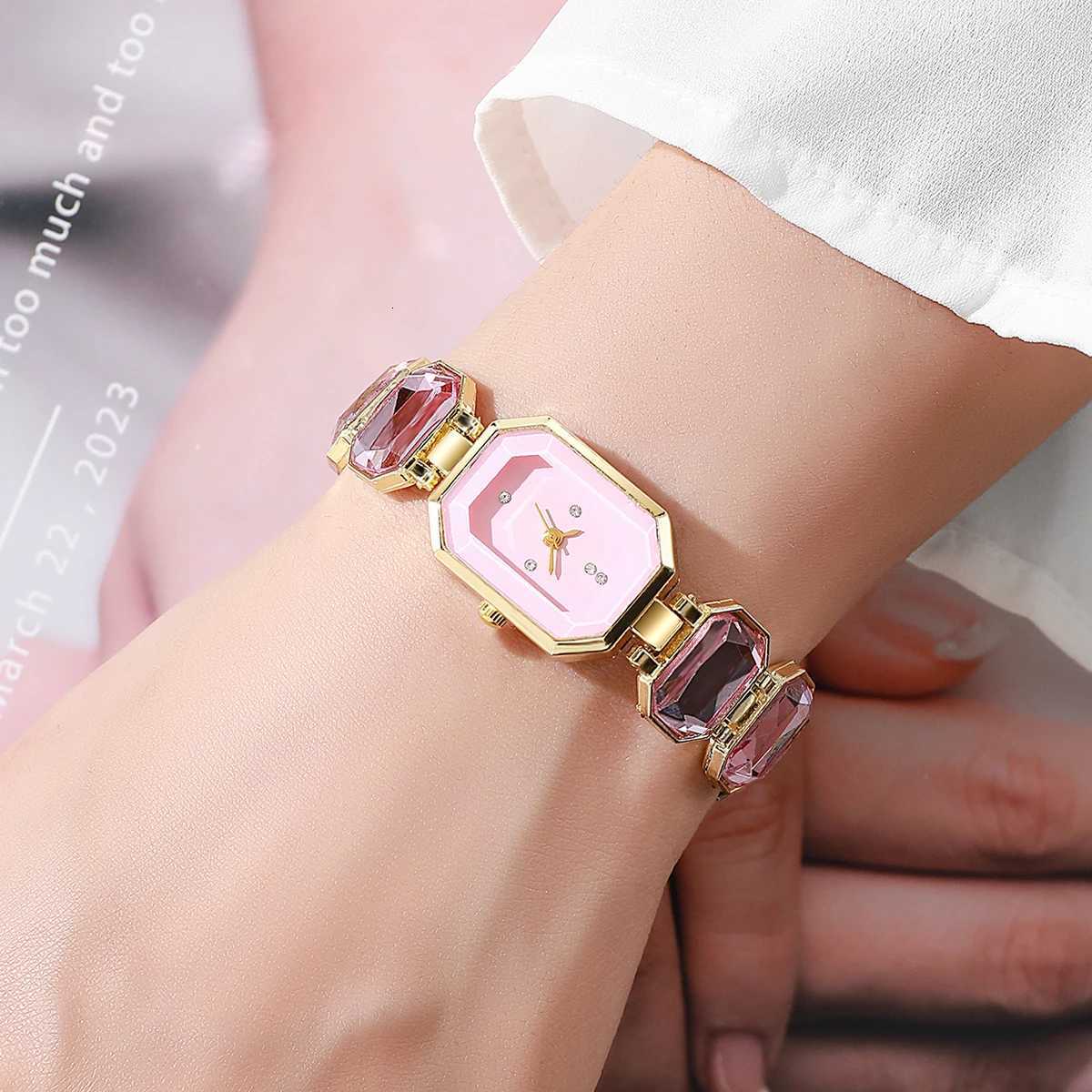 5 colors Womens Watch Fashion Square Dial Elegant Vintage Trendy Quartz Watch Box Not IncludedL251023