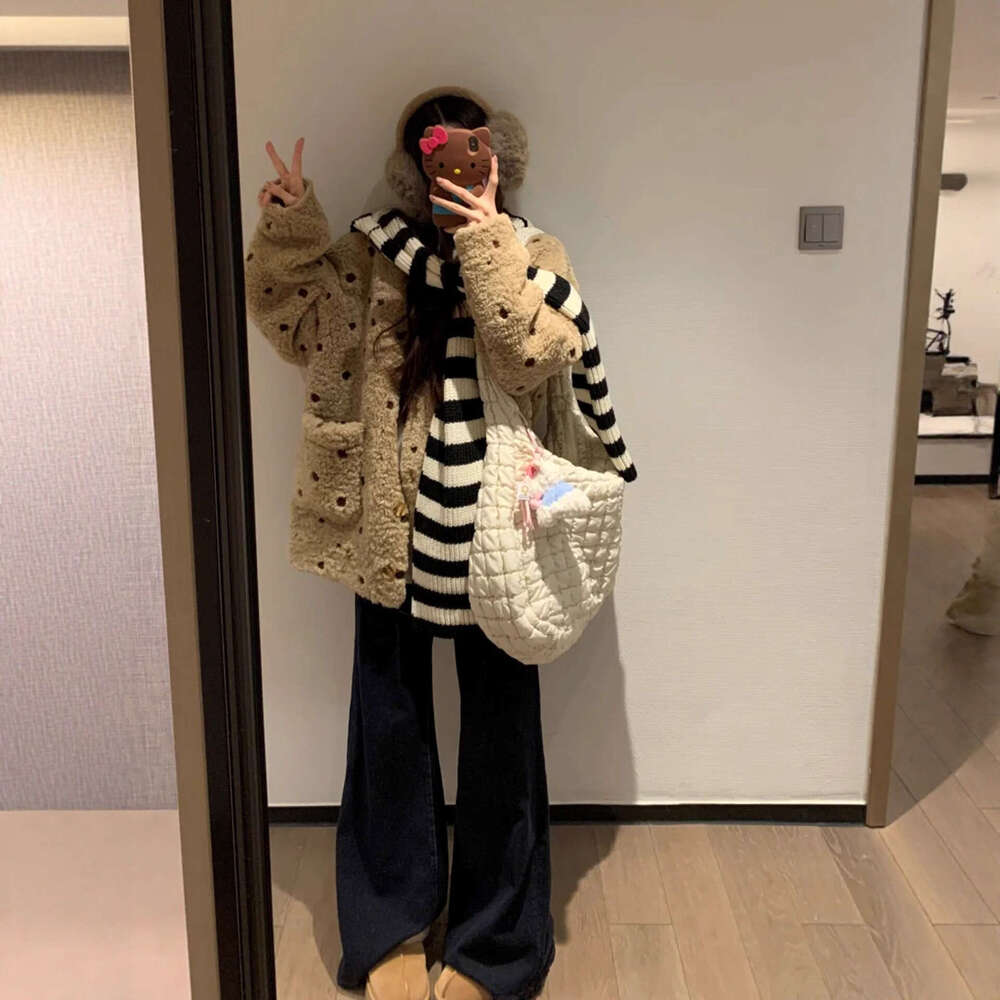 EcoFriendly New Milk Tea Polka Dot Fur Sheepskin Hooded Shearling Coat Women Winter Jacket