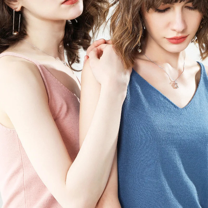 2025 Vneck Cashmere Sling Wool Camisole Solid Color Base Wool Vest Sexy Knitted Sweater Underwear Women 251023