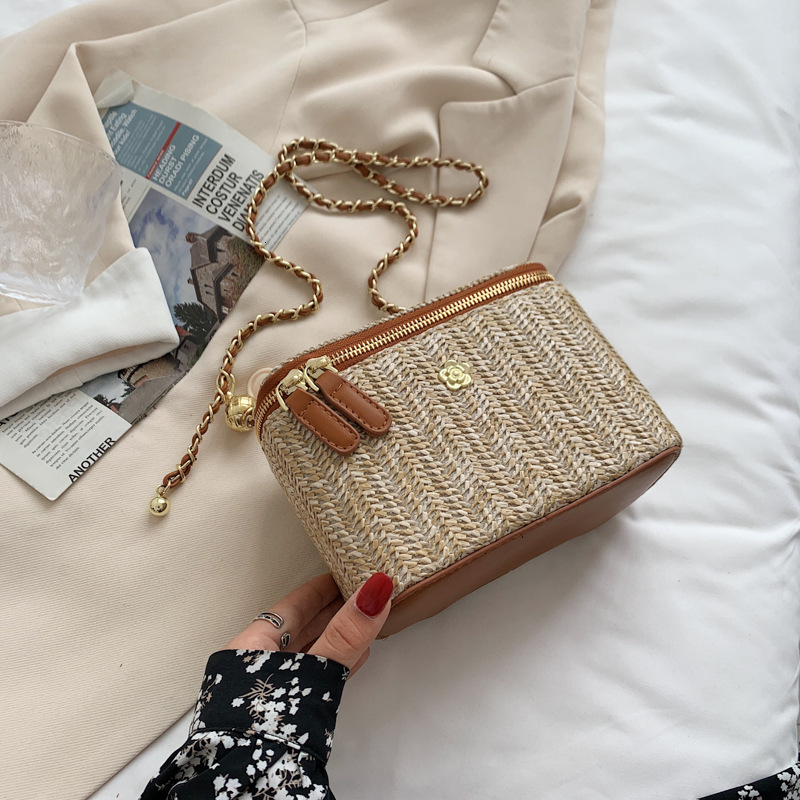Luxury Brand Designer Bag Minimalist Makeup Bag Box Straw Bag Fairy Forest Style Woven Handbag Small Beach Bag Shoulder Crossbody